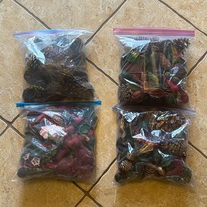 Potpourri for the holidays… smells like 🎄